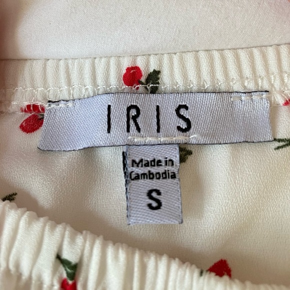 Cherry Long Sleeve Blouse -Iris (size small) - Picture 4 of 4